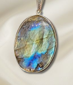 pendant with earrings