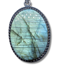 Labradorite in Mount